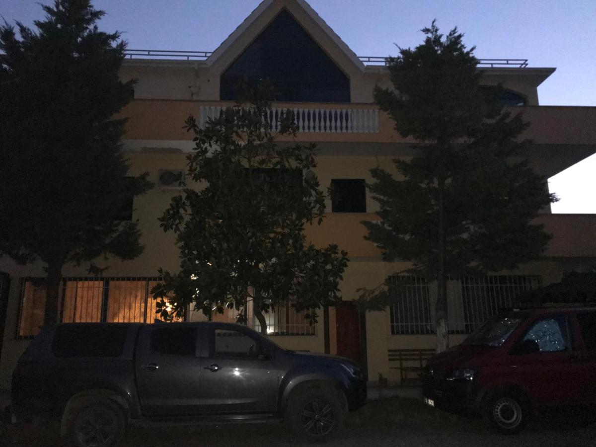 Sunrise Guest House Shkodër Extérieur photo