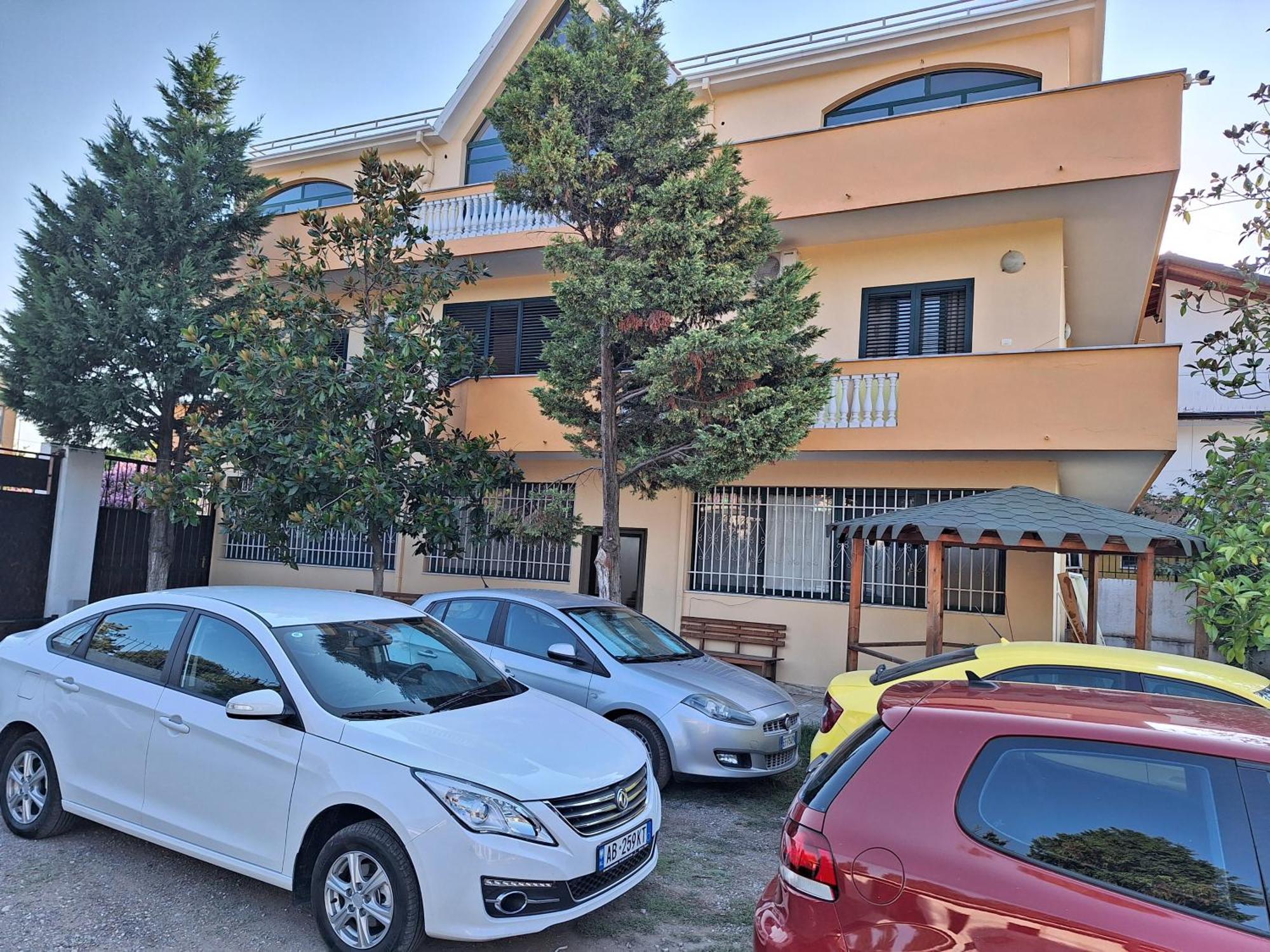 Sunrise Guest House Shkodër Extérieur photo